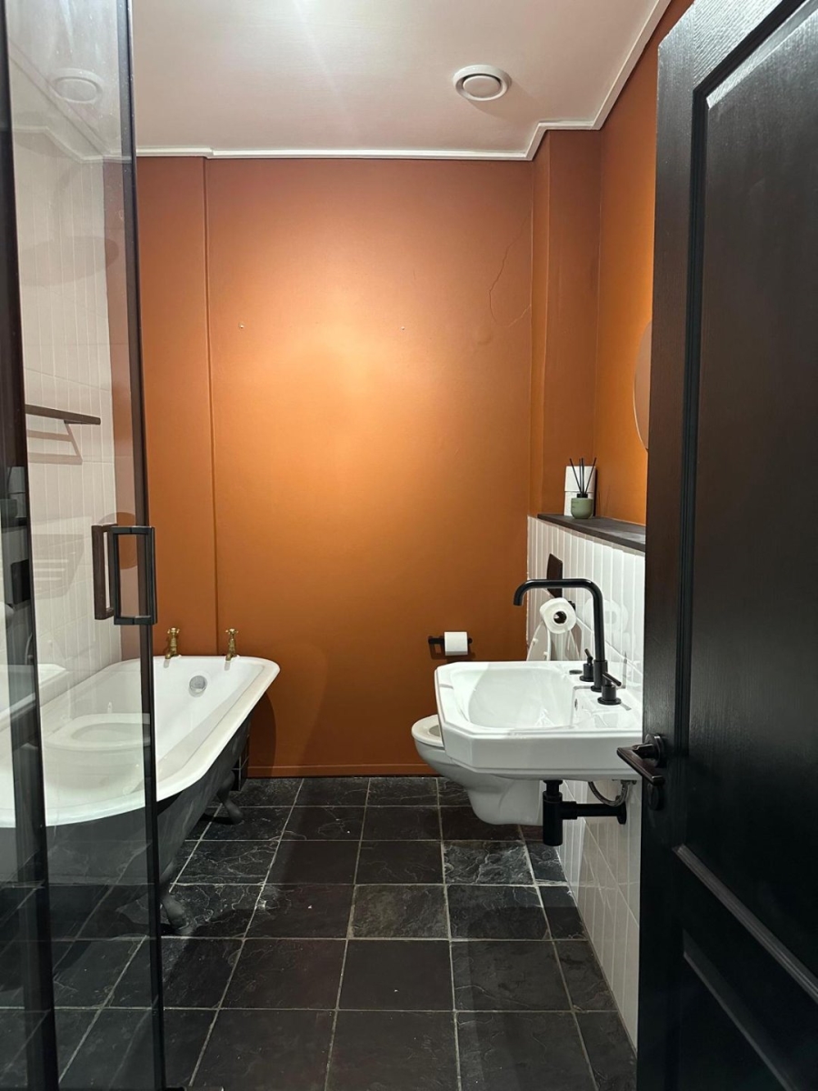 To Let 2 Bedroom Property for Rent in Woodstock Western Cape